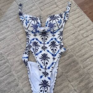 Cupshe Blue and Black Leaf Print Swimsuit